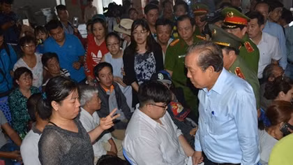 Deputy PM Truong Hoa Binh urges HCMC’s authorities to take care of fire victims