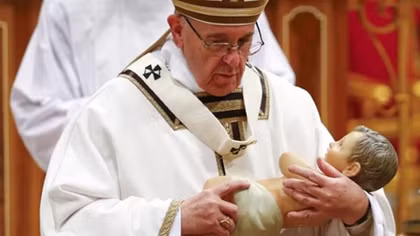 Pope says Christmas 'hostage' to materialism, God in shadows