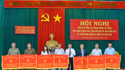 “All people protecting National security” movement reviewed in Phu Yen 