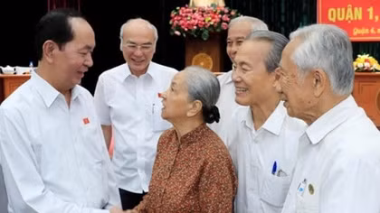 President Tran Dai Quang meets with voters in HCM City