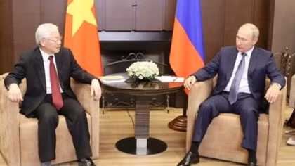 Vietnamese, Russian leaders exchange greetings on friendship ties anniversary