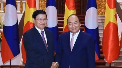 Vietnam-Laos relations of special solidarity enjoy substantive progress