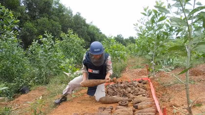 Vietnam needs billions of USD and 100 years to clean out UXOs left by wars