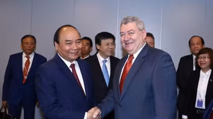 PM meets Communist Party of Bohemia and Moravia leader in Prague
