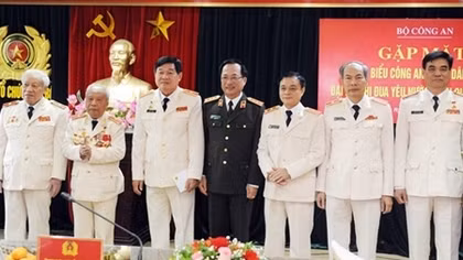 Deputy Minister Nguyen Van Thanh hosts delegates attending 10th National Patriotic Emulation Congress