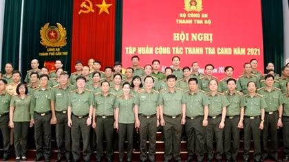 Ministry of Public Security opens training course on inspection work in Can Tho city