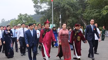 Incense offering ceremony held in honour of Hung Kings