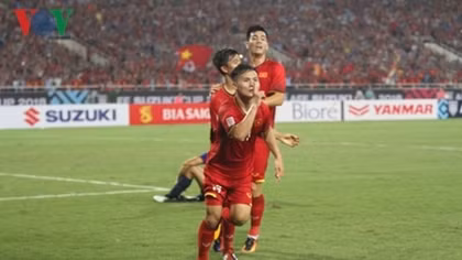Sellers do roaring trade thanks to AFF Cup 2018 final opportunity