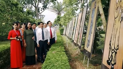 Birth anniversary of great poet Nguyen Du celebrated