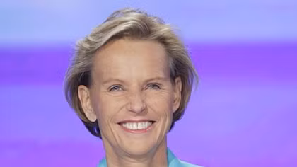 Hillary Clinton’s biographer coming to Vietnam