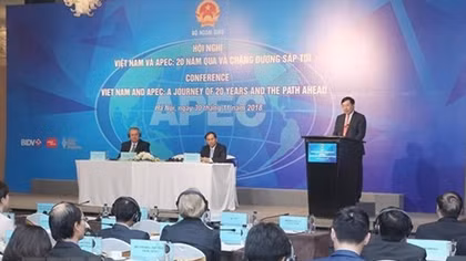 Conference looks at Vietnam’s 20-year APEC membership