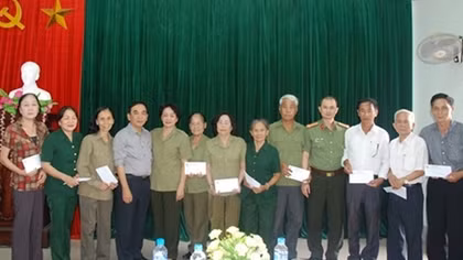 More gratitude paid to national contributors in the heroic Quang Tri