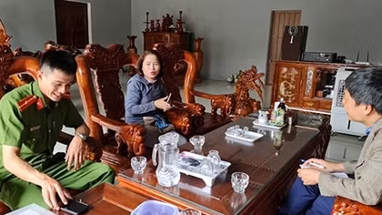 Minister To Lam sends letter thanking households for donating land for local police 