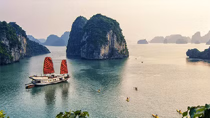 Free wifi and security cameras to install in Ha Long Bay 