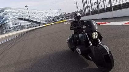 Russian industry minister reveals features of new luxury aurus motorcycle