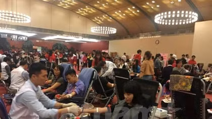 Red Spring Festival 2017 kicks off in Hanoi