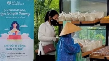 “Zero VND supermarket” opens to needy people in Hue