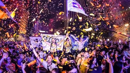 EDM festival sets pulses racing for HCM City ravers