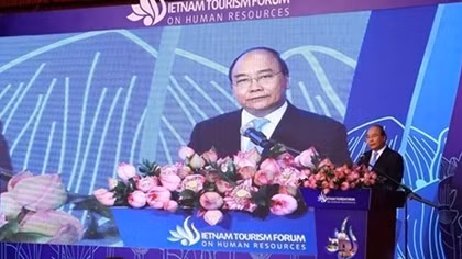PM offers suggestions at tourism human resources forum 2019