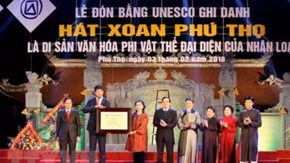 Phu Tho receives UNESCO heritage of humanity certificate for Xoan Singing