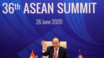 Vietnam capable of boosting ASEAN cooperation against COVID-19: Singaporean expert
