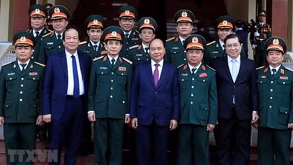 PM applauds Military Region 5’s performance