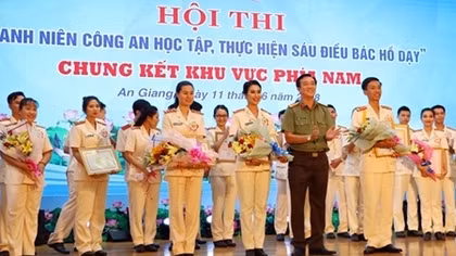 Youths of Southern police organize contest on studying and following Uncle Ho's Six Teachings
