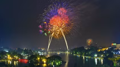 Hanoi to display ‘fireworks’ on giant screens to see in New Year