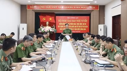 MPS leader inspects project on chip-based ID card issuance