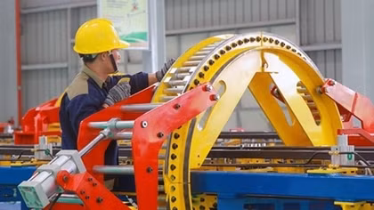 Largest bus manufacturing plant in Southeast Asia opens in Quang Nam