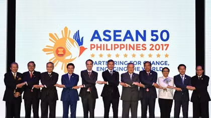 ASEAN calls for self-restraint in activities in East Sea