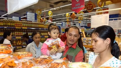 Vietnam’s retail sales jump 10% in 2016