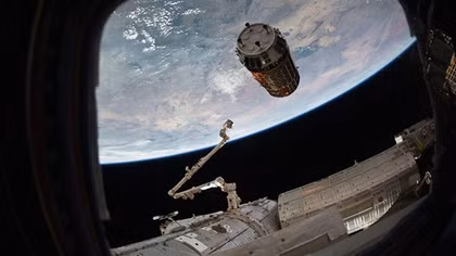 Japanese Cargo Spaceship Delivers Food, Water, Batteries to ISS