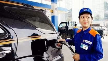 Petrol prices drop for the first time in 2018