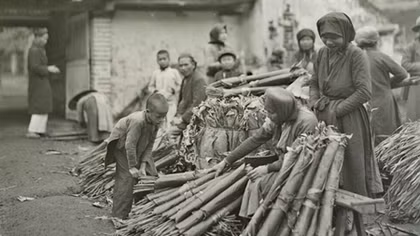 A journey through time: Old photos of Tet in Hanoi 90 years ago