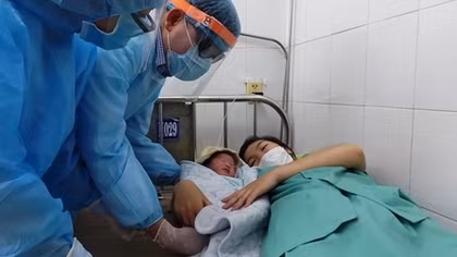 Healthy baby born in COVID-19 quarantine zone