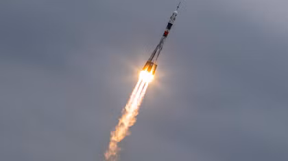 Soyuz ST-B rocket with hispasat 36W-1 telecom satellite successfully launched