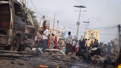  Militant attack on Somalia hotel leaves at least 26 dead