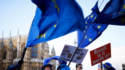 UK's top court rejects government bid to stop ECJ hearing Brexit reversal case