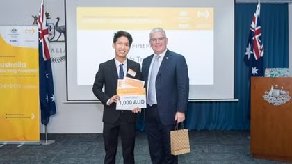 Vietnamese students won top prizes at Australian video competition 