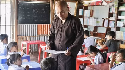 Floating classroom helps children in fishing village integrate into community