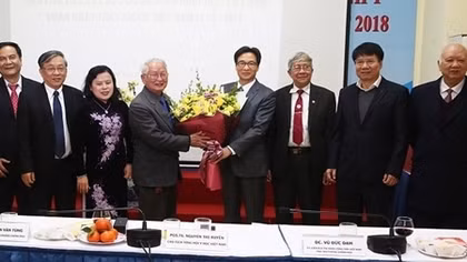 Deputy PM extends congratulations on Vietnam Doctors’ Day