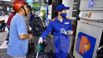 Domestic petrol prices continue to drop