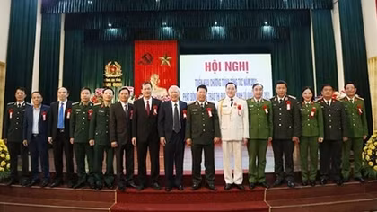 Nam Dinh Police roll out working plan for 2021