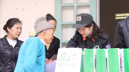 Mobile Police youths provide free health checkups to border people