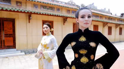 World Miss Tourism Ambassador Aibedullina Talliya wows in Ao dai