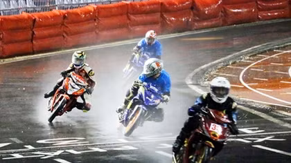 National motor racing champs heats up Can Tho