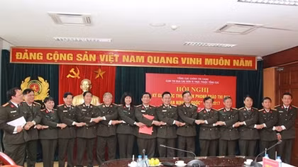 Public Security General Department of Politics held conference to sign 2017 emulation covenant