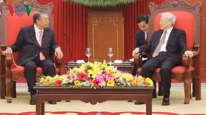 Party leader hosts Japan's House of Representatives Speaker