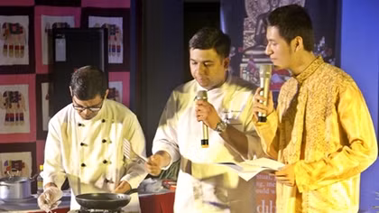 Hanoians experience Indian cuisine